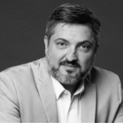 Rogerio Artoni Race Communications Brazil